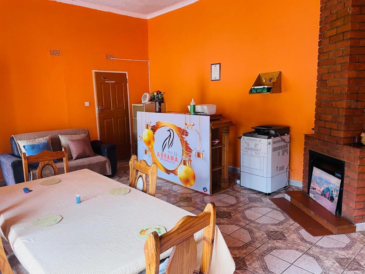 Abrama Bed And Breakfast Francistown Exteriér fotografie